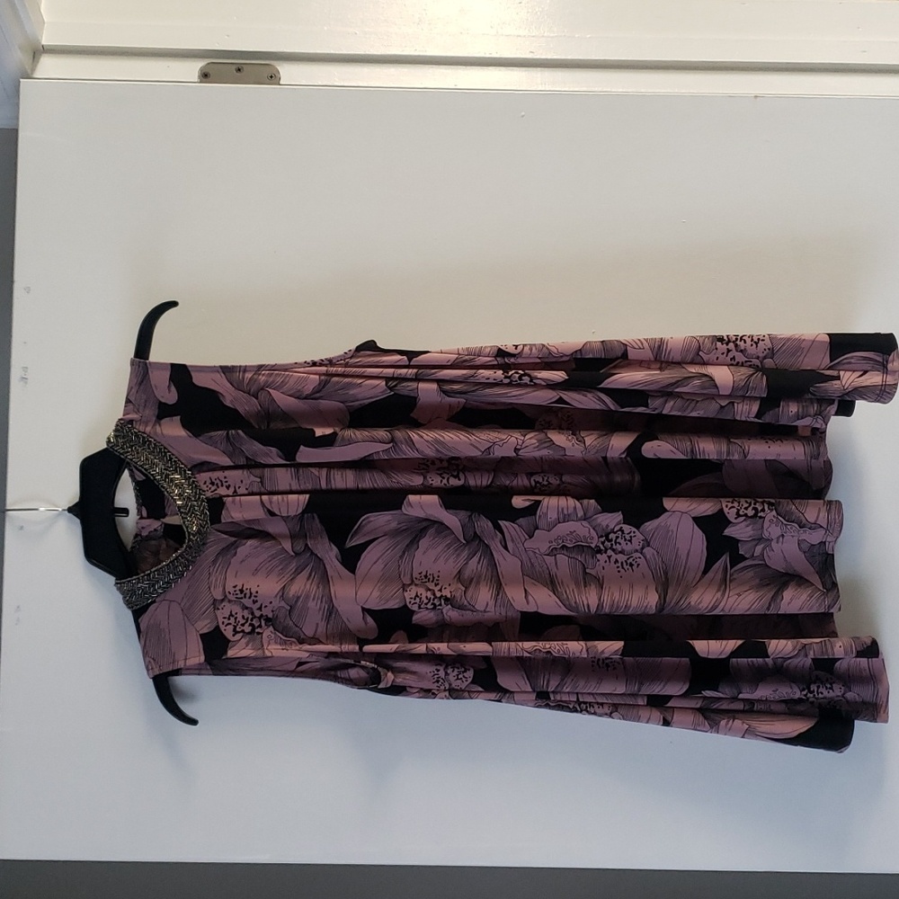 Black/pink flower blouse